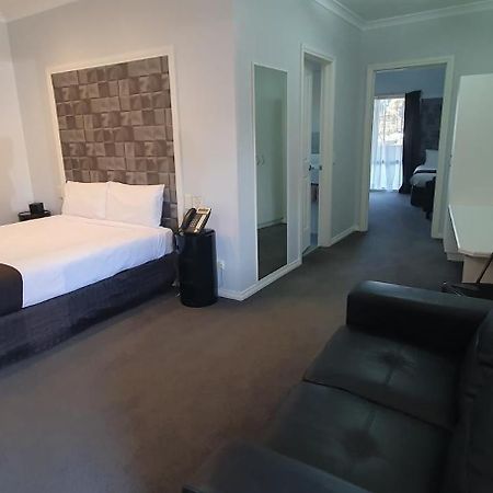Golden Reef Motor Inn Бендиго Екстериор снимка