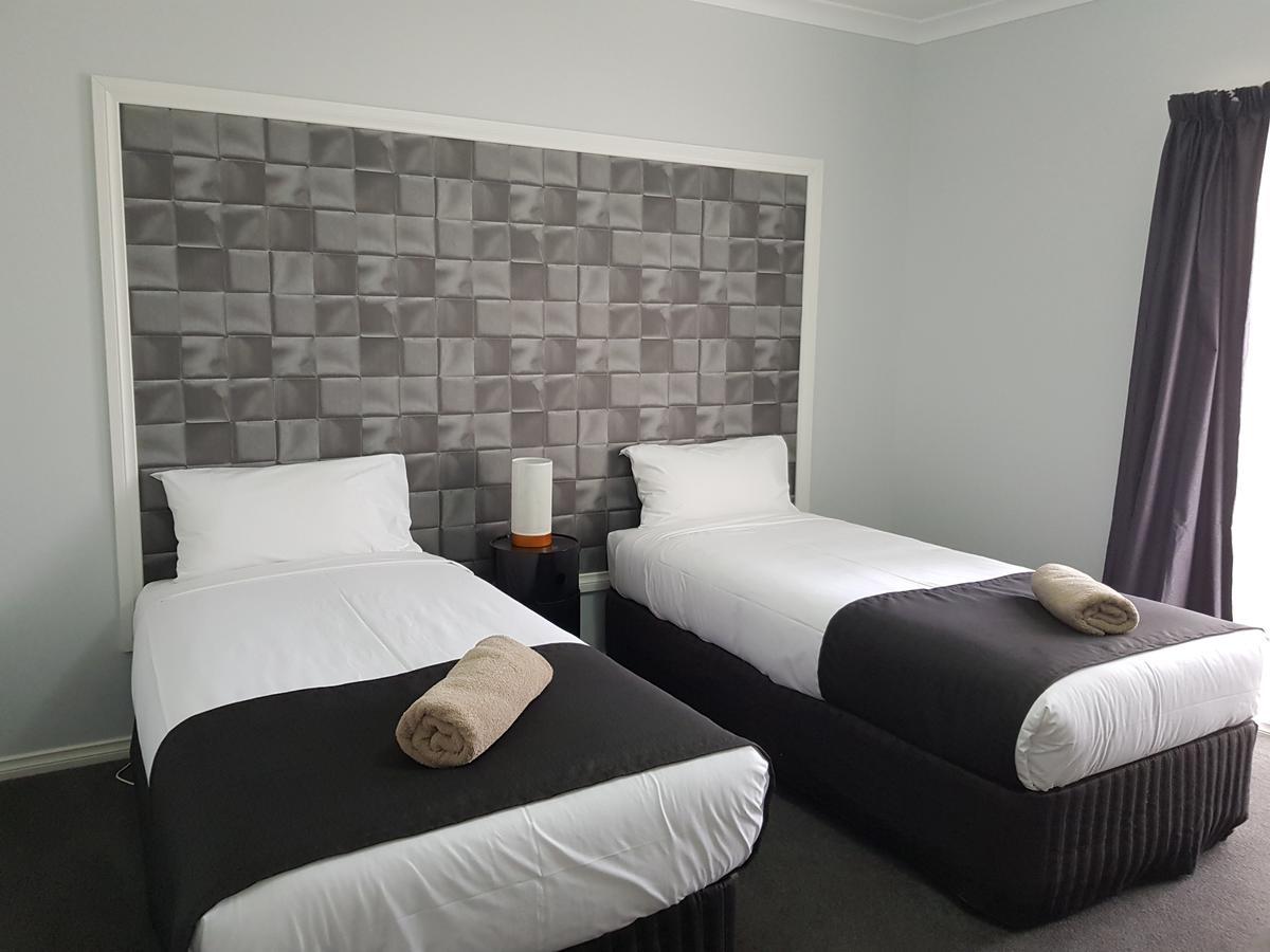 Golden Reef Motor Inn Бендиго Екстериор снимка